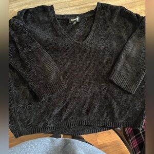 Express V-Neck Sweater in black